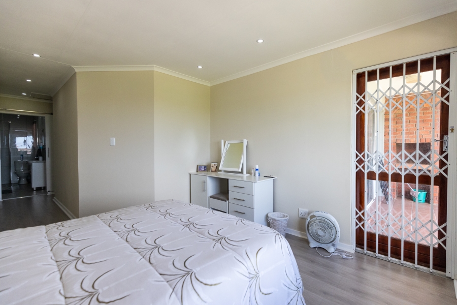 2 Bedroom Property for Sale in South End Eastern Cape